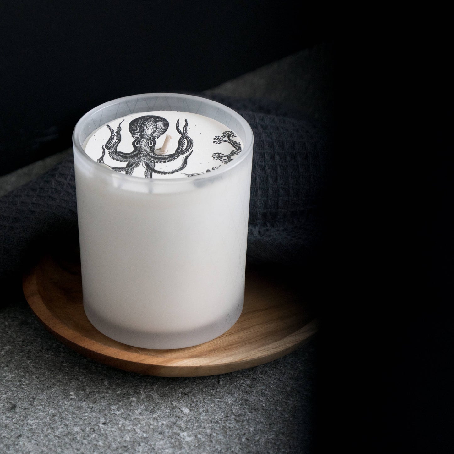 Formulary 55 Sea Salt & Lavender Glass Candle